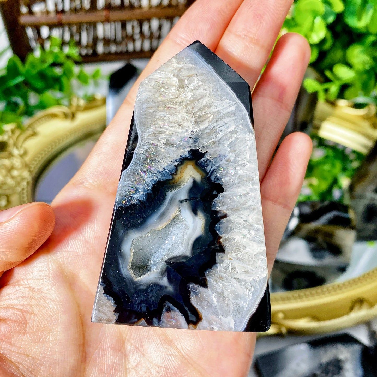 Black Sardonyx Agate Point